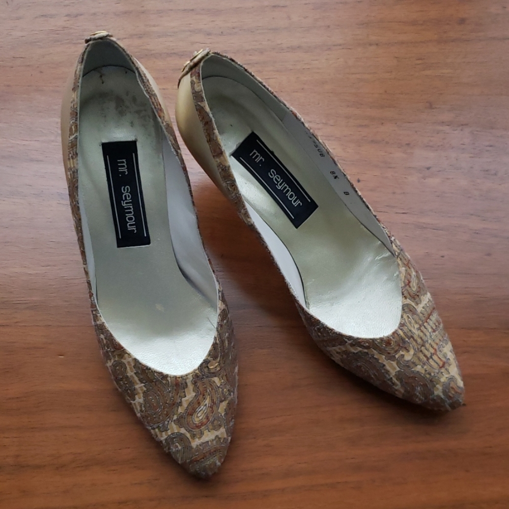 cute paisley patterned shoes size 8 1/2